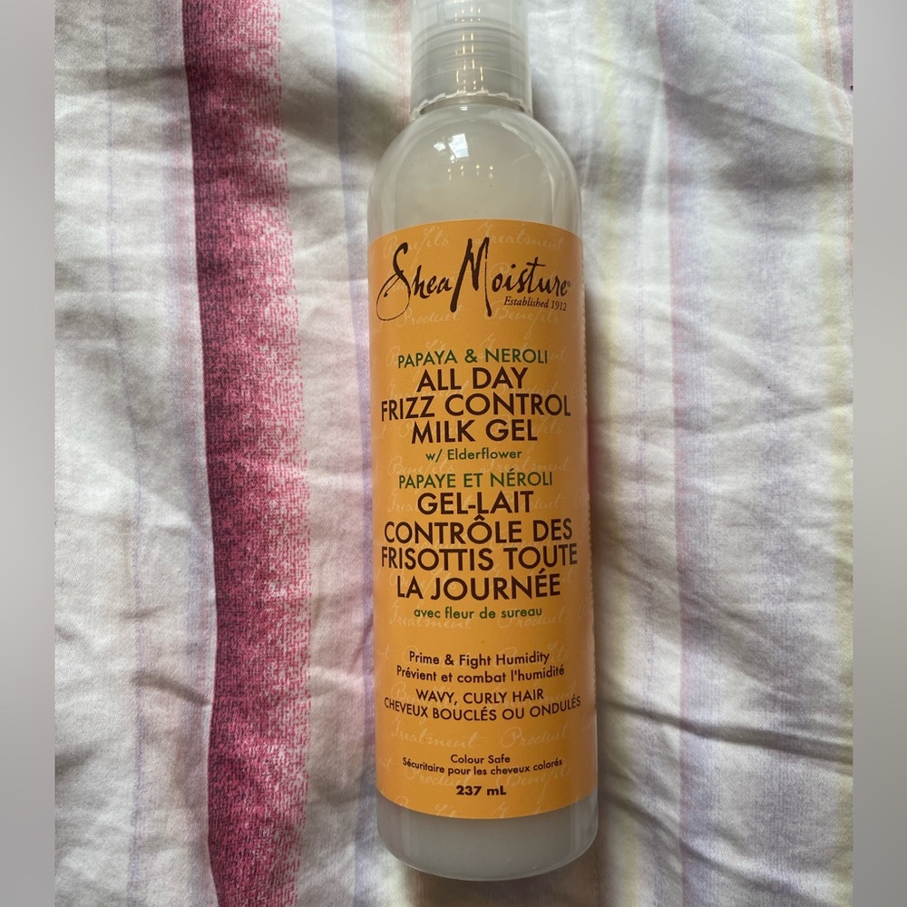 Shea Moisture milk frizz holding curly/wavy hair gel!